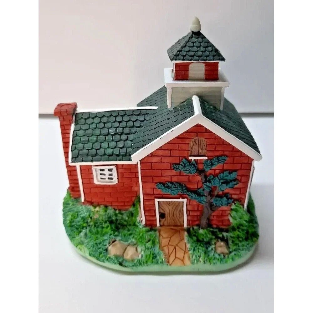 Nikko Quartz Movement Polystone Clock Station 64 Firehouse  Works New Battery